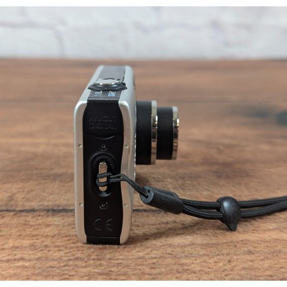 TESTED CANON IXUS 80 IS IXUS80 8.0MP Digital photo Camera Silver PC1271 SD1100 - Picture 5 of 8